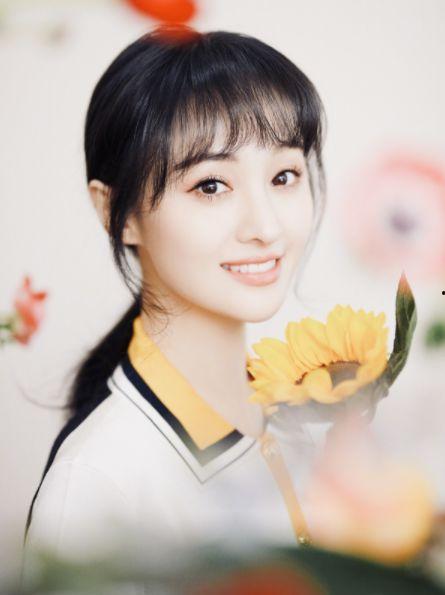 长腿格格男友最新爆料,甜蜜瞬间与幕后故事大公开  第1张