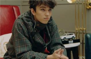 左伟爆料歌手视频,歌手幕后故事大曝光 第1张 左伟爆料歌手视频,歌手幕后故事大曝光 第1张